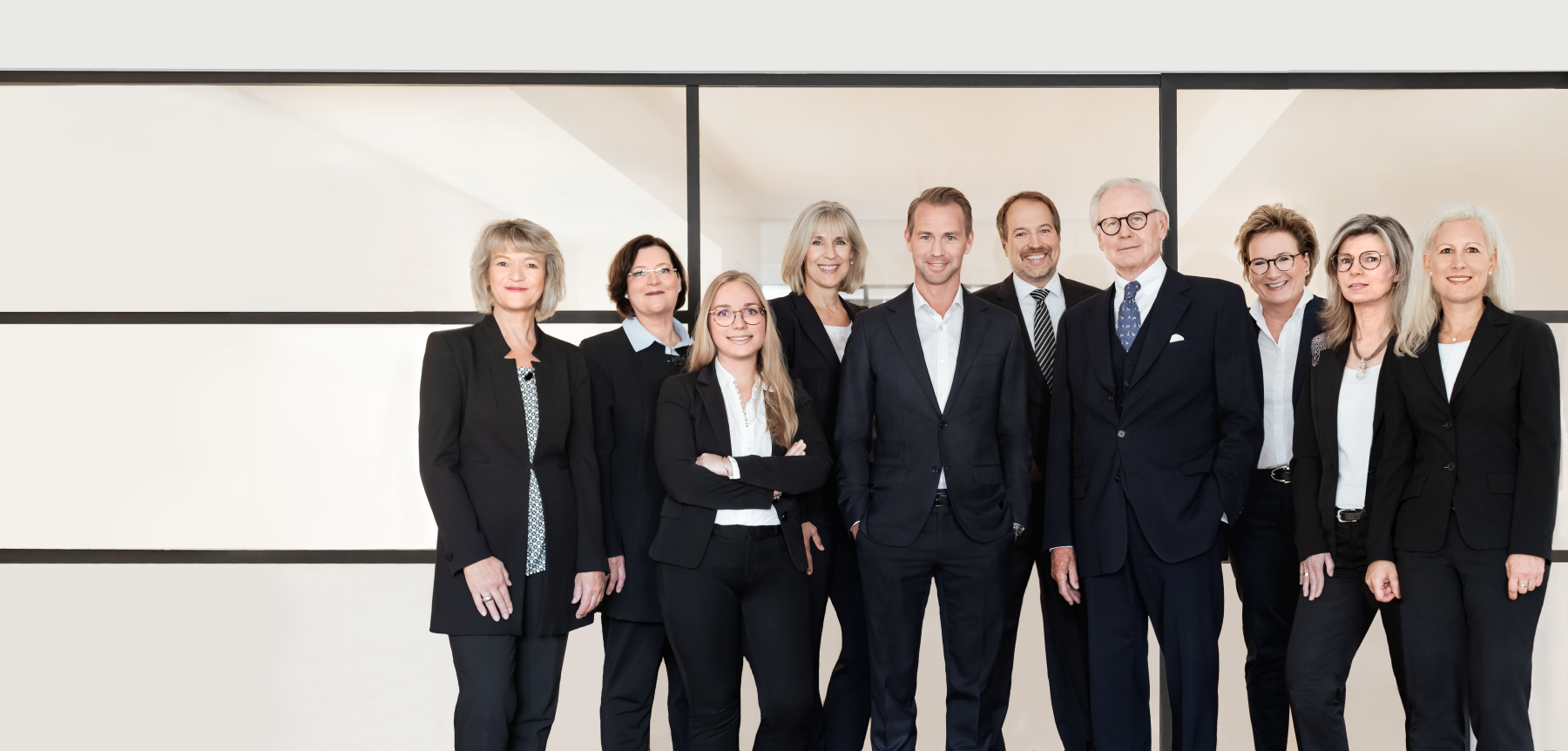 Teamfoto_10_2021_neu_klein